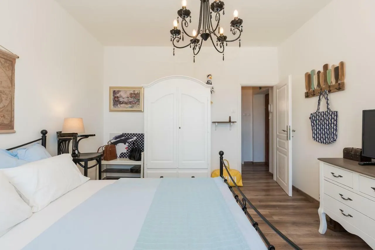 Skipper Suites Novigrad  0*, Novigrad (Istria) Croatia