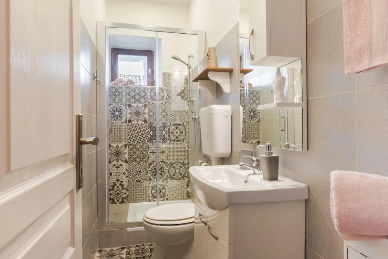 Skipper Suites Novigrad  Apartment